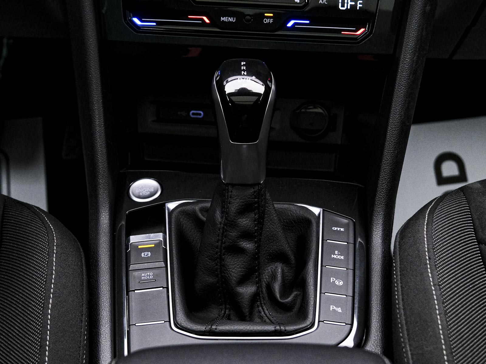 Volkswagen Tiguan 2021 12/15