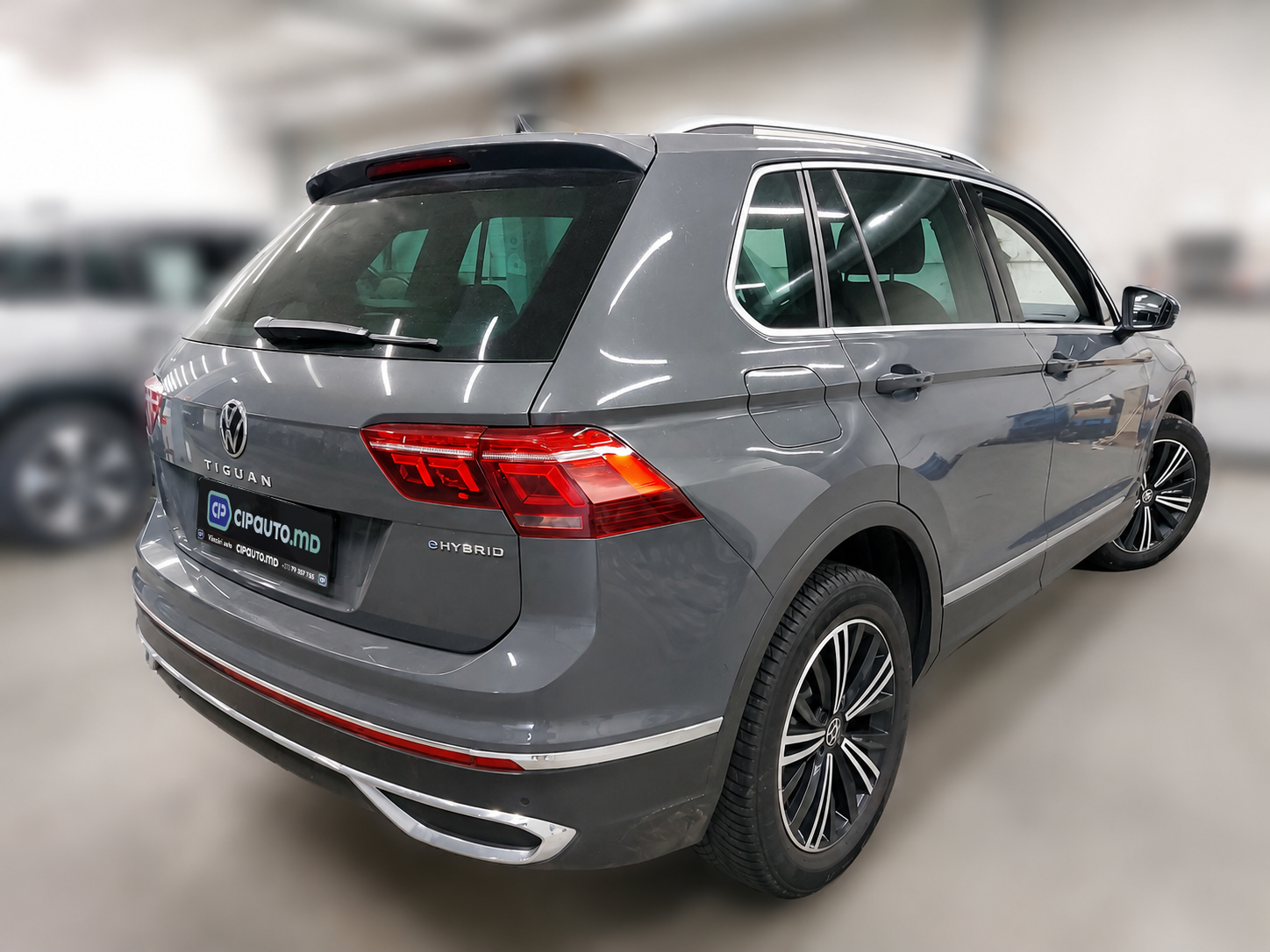 Volkswagen Tiguan 2021 2/6
