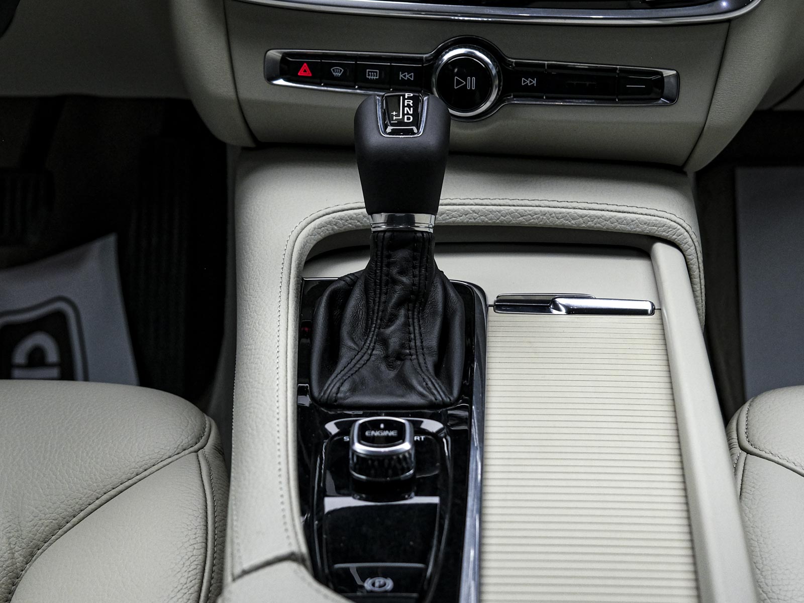 Volvo S90 2017 11/14