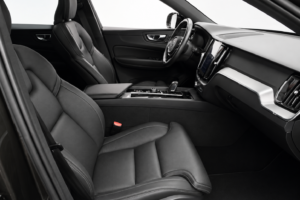 Volvo XC60 2021 4/6